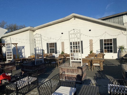 Dragon Flower Winery